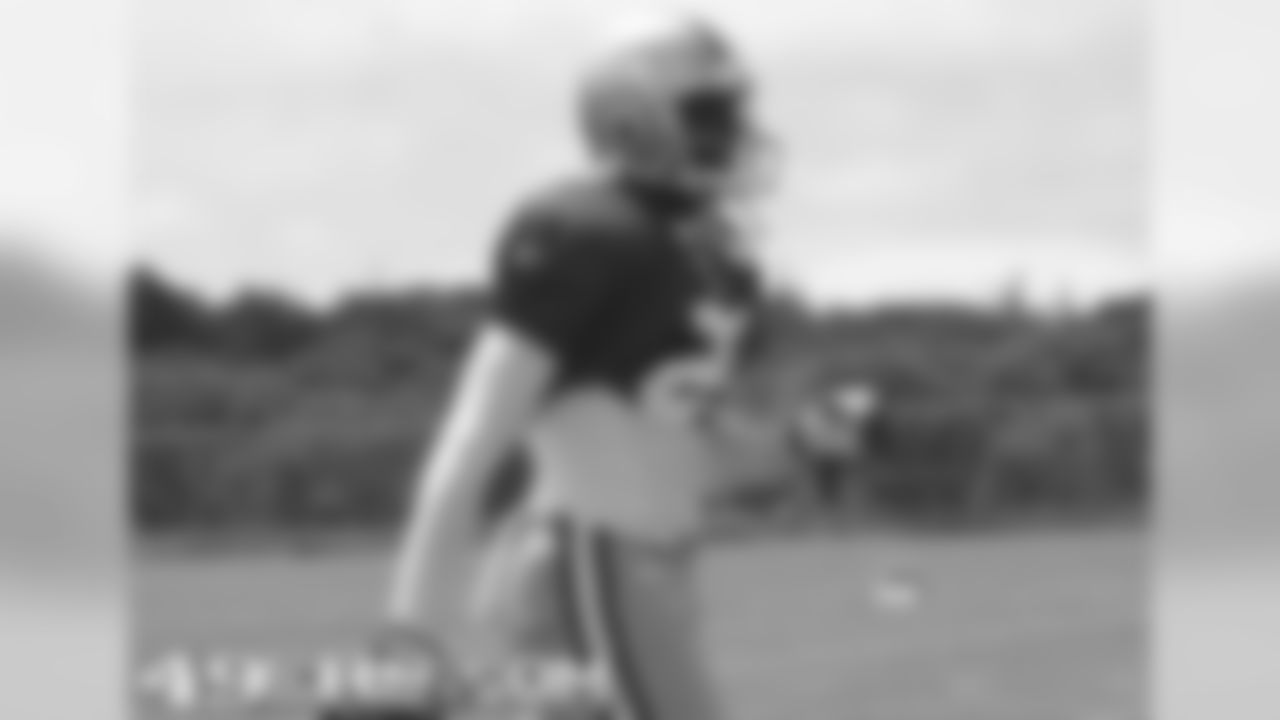 WR Brandon Jones