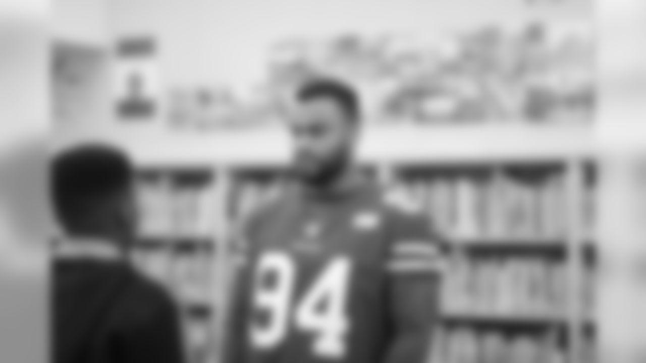 49ers Participate in Mental Health Awareness Event