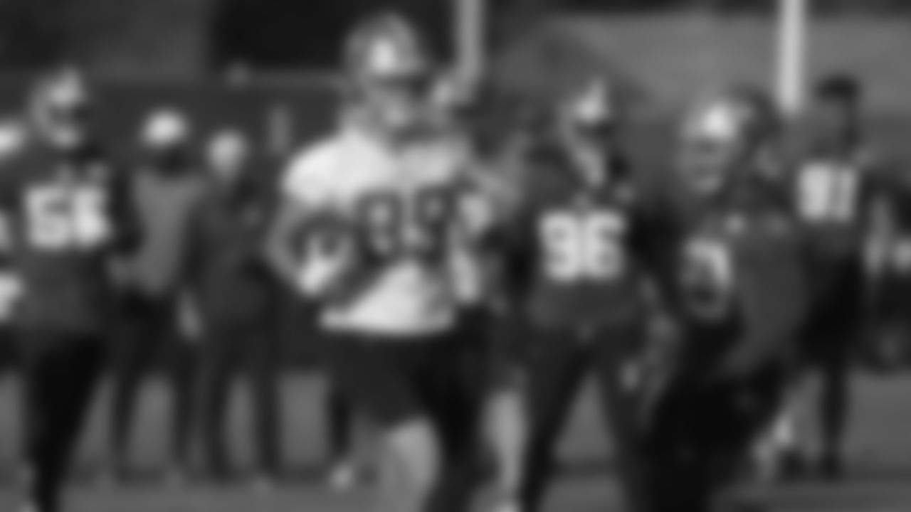 TE Charlie Woerner