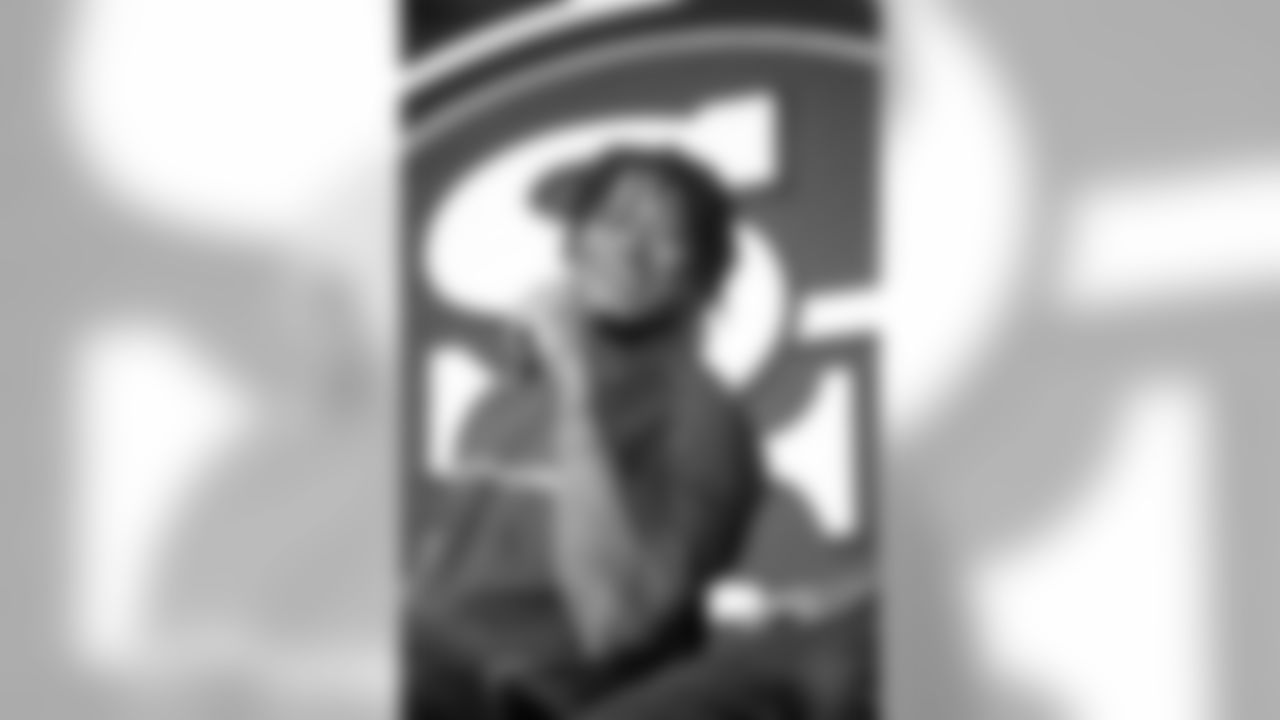 LB Reuben Foster