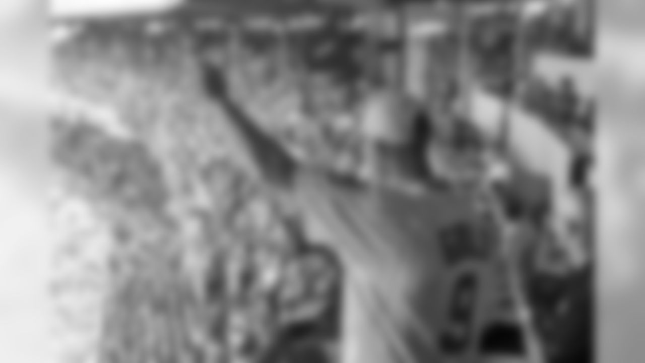 Robbie Gould led the seventh inning stretch at Wrigley Field.Follow @RobbieGould09 on Instagram.