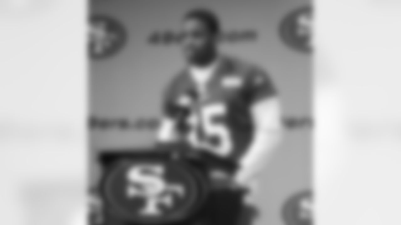 WR Michael Crabtree answers questions in his introductory press conference
