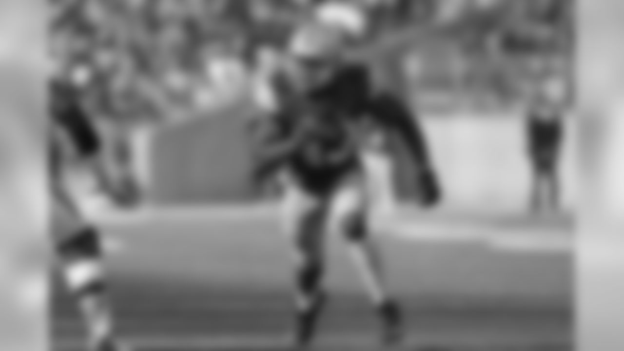 Lee was a two-year starter at linebacker for the Buckeyes. He has an ideal blend of instincts, speed and playmaking ability. Against the run, he is at his best when he can run/chase from the back side or shoot gaps and attack. He will aggressively take on lead blockers but there are times where he gets swallowed because of his lack of girth. He is an explosive, reliable tackler. He has stopping power. He is very valuable in the passing game. He is a dynamic blitzer and he's instinctive as a zone dropper. He has the speed and agility to run/mirror backs and tight ends. He has a knack for splash plays, including returning picks and fumbles for scores. Overall, Lee is an ideal 4-3 weakside linebacker prospect that should stuff stat sheets very early in his NFL career.