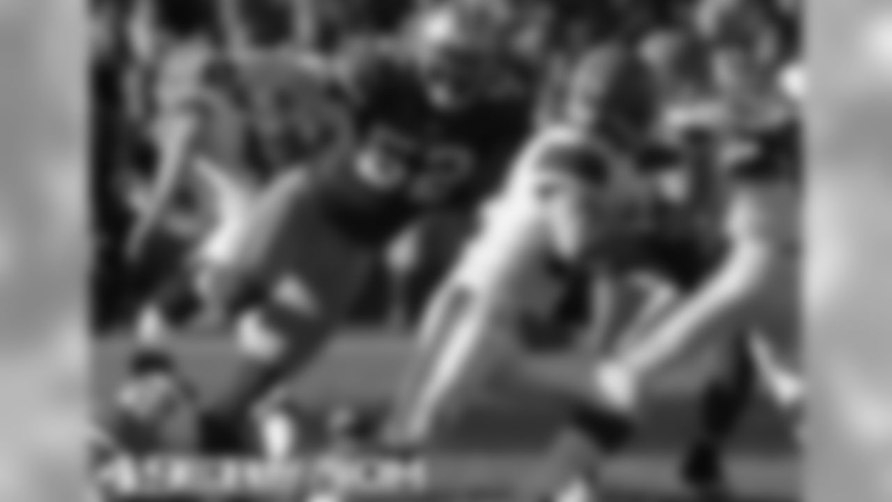 LB Patrick Willis