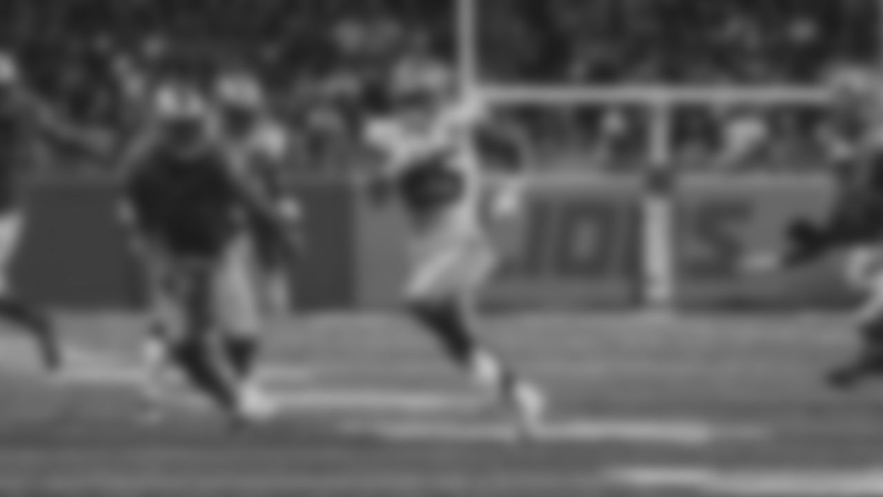 RB Elijah Mitchell