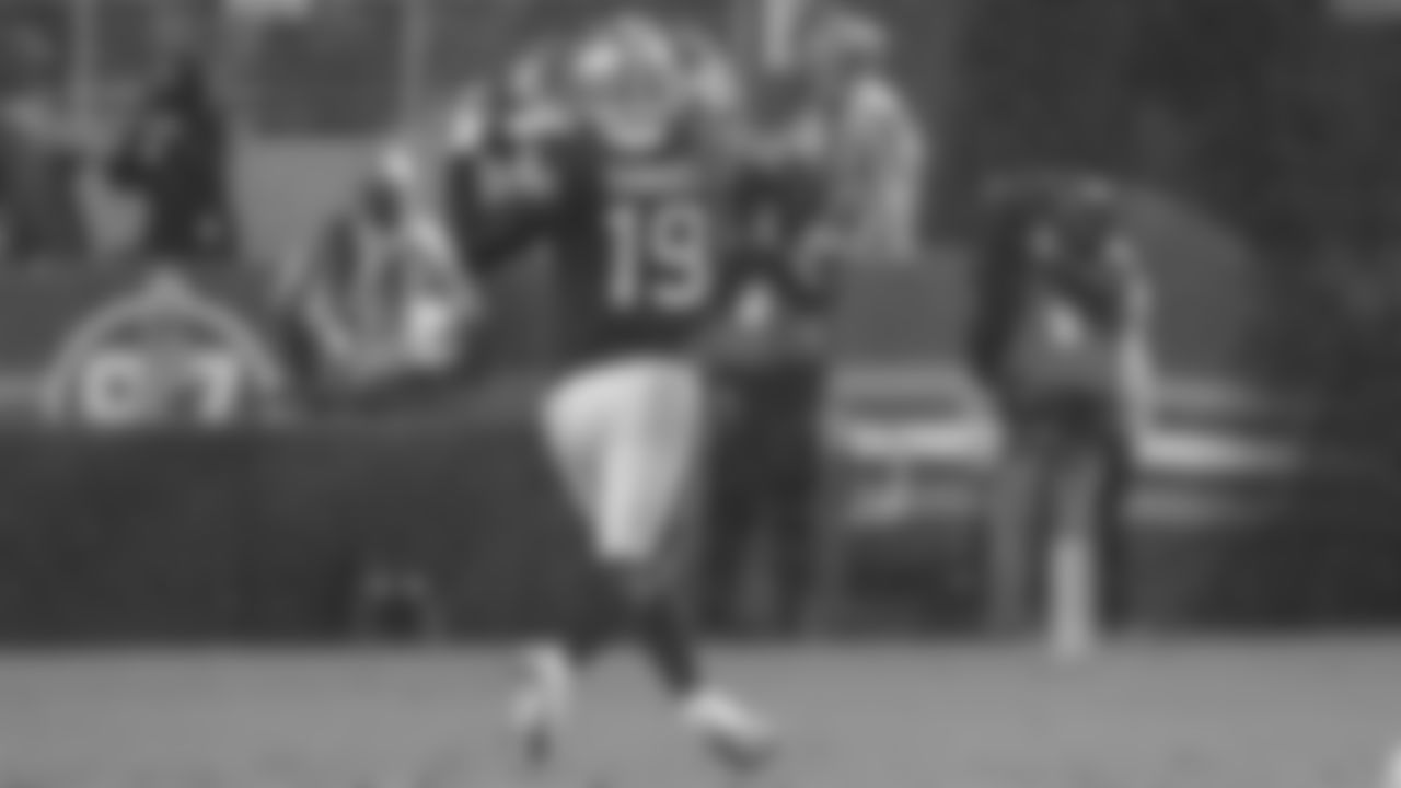 WR Deebo Samuel