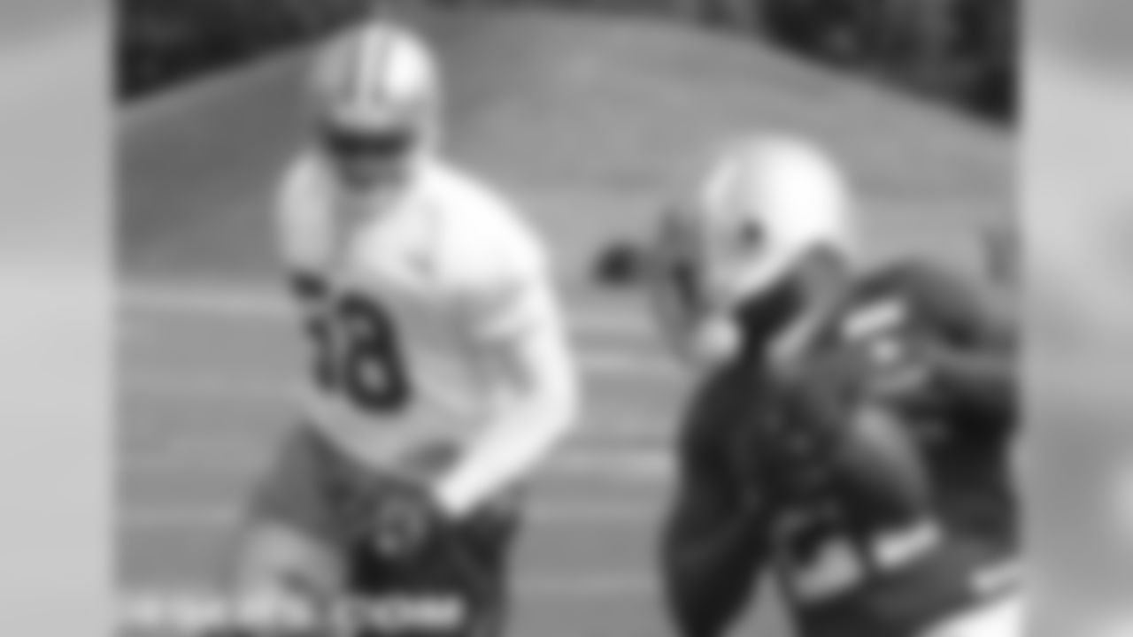 LB Martail Burnett