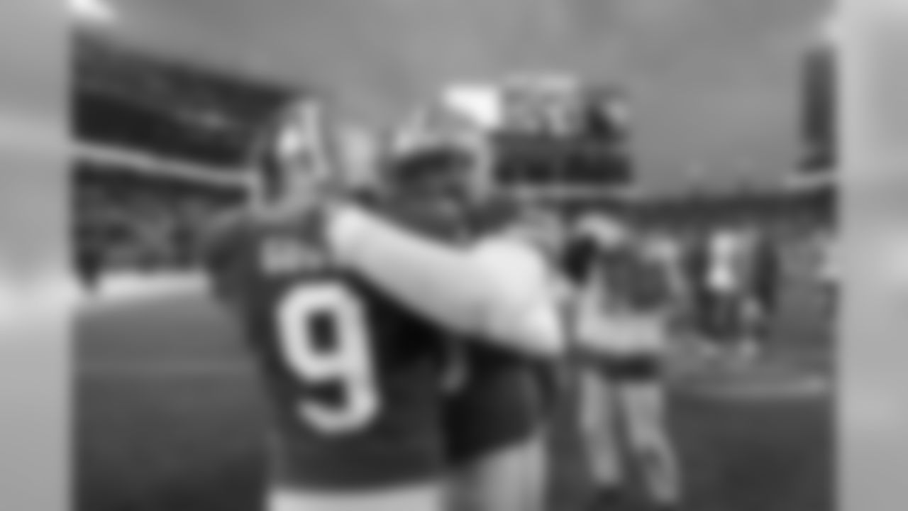K Robbie Gould and DL D.J. Jones