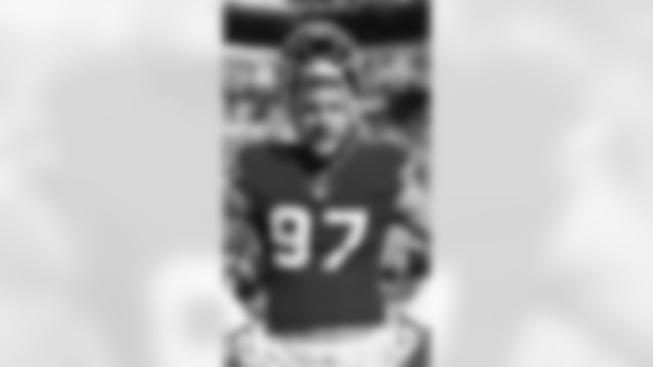 DL Nick Bosa