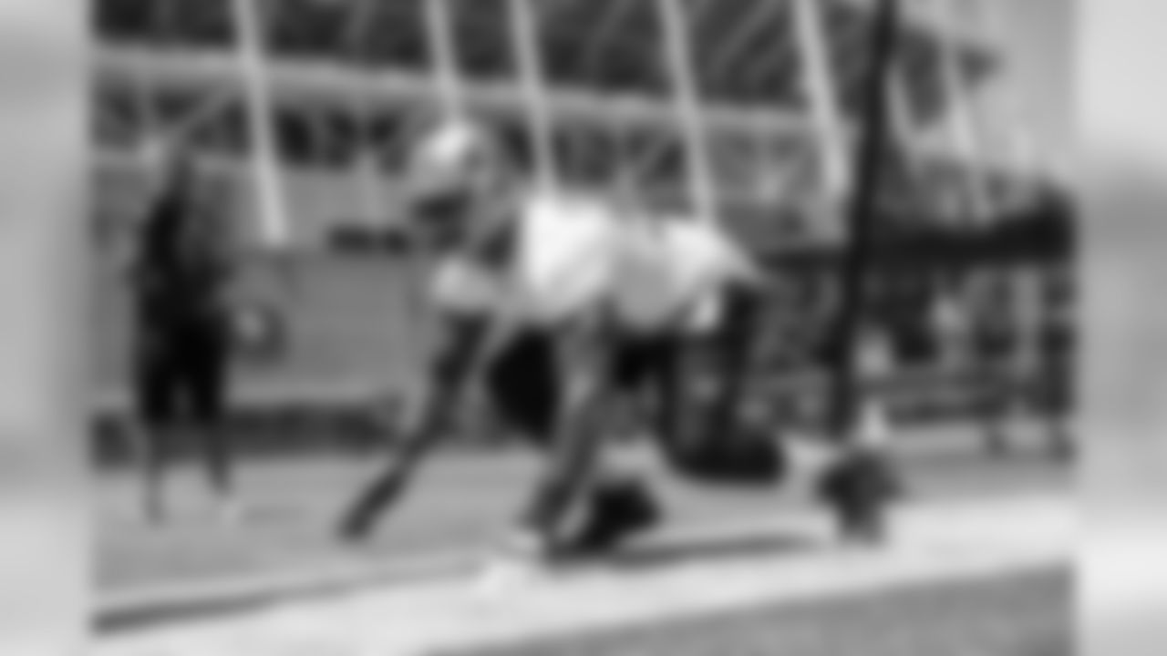 DL Tank Carradine