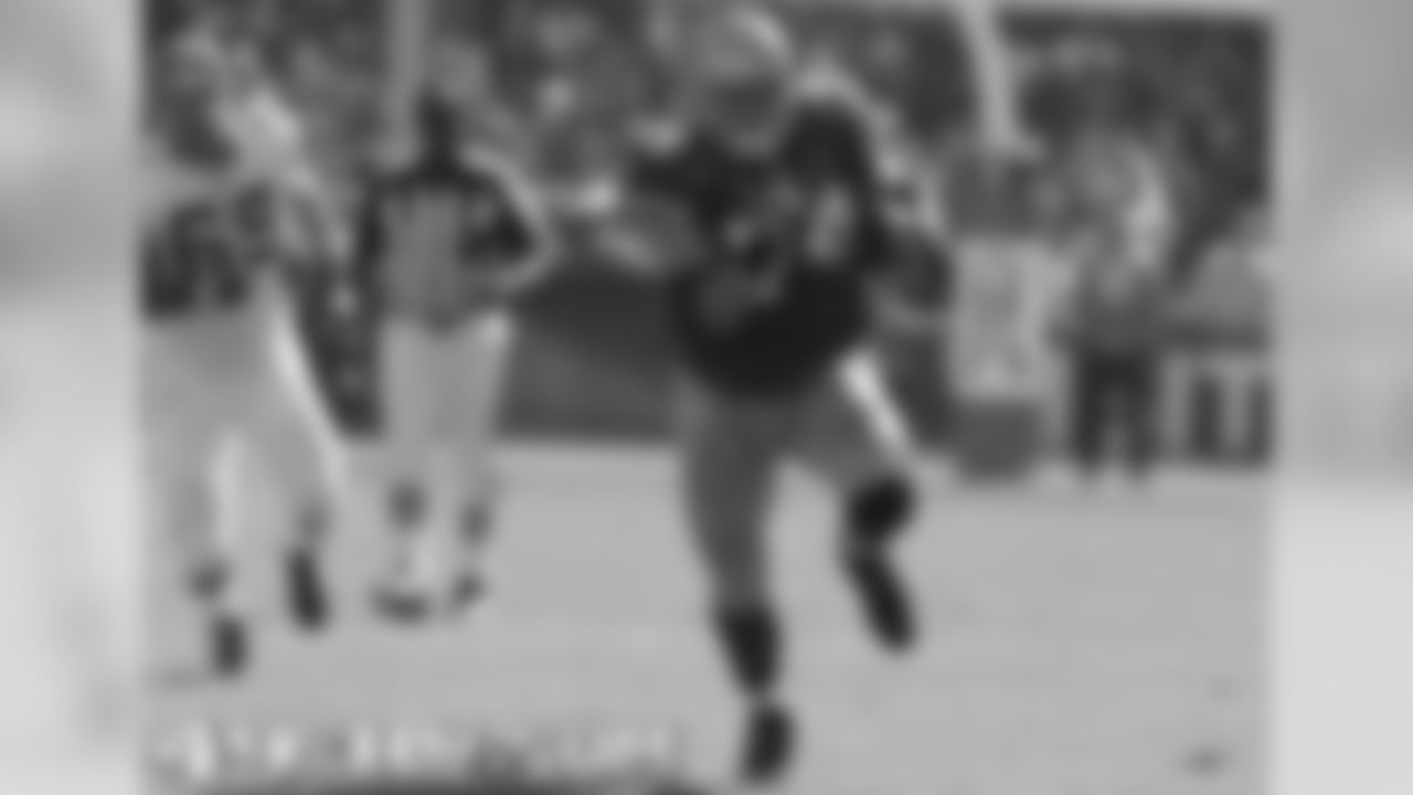 T Joe Staley