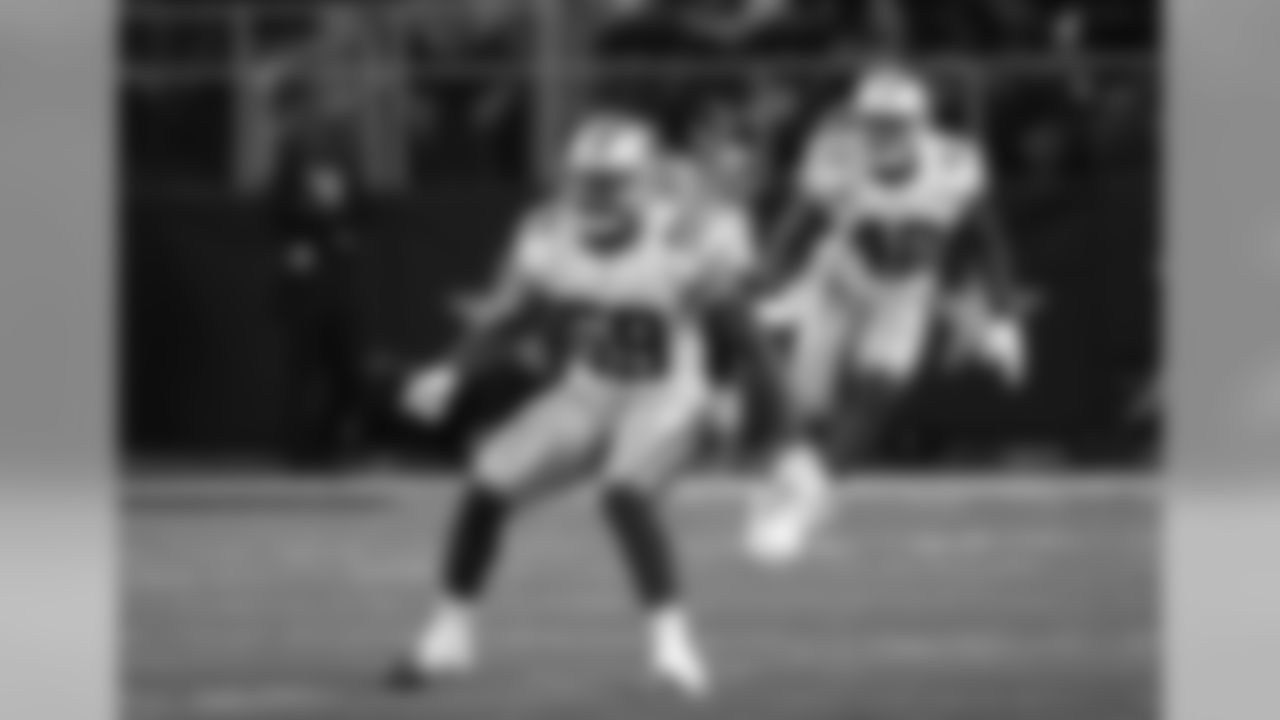 MLB 59 Anthony Hitchens