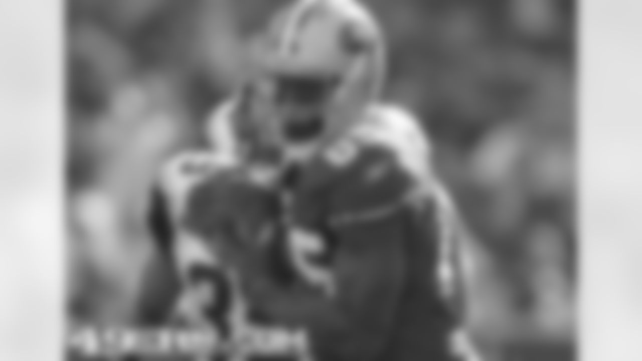 TE Vernon Davis
