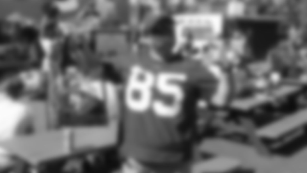 49ers PRIDE Watch Party