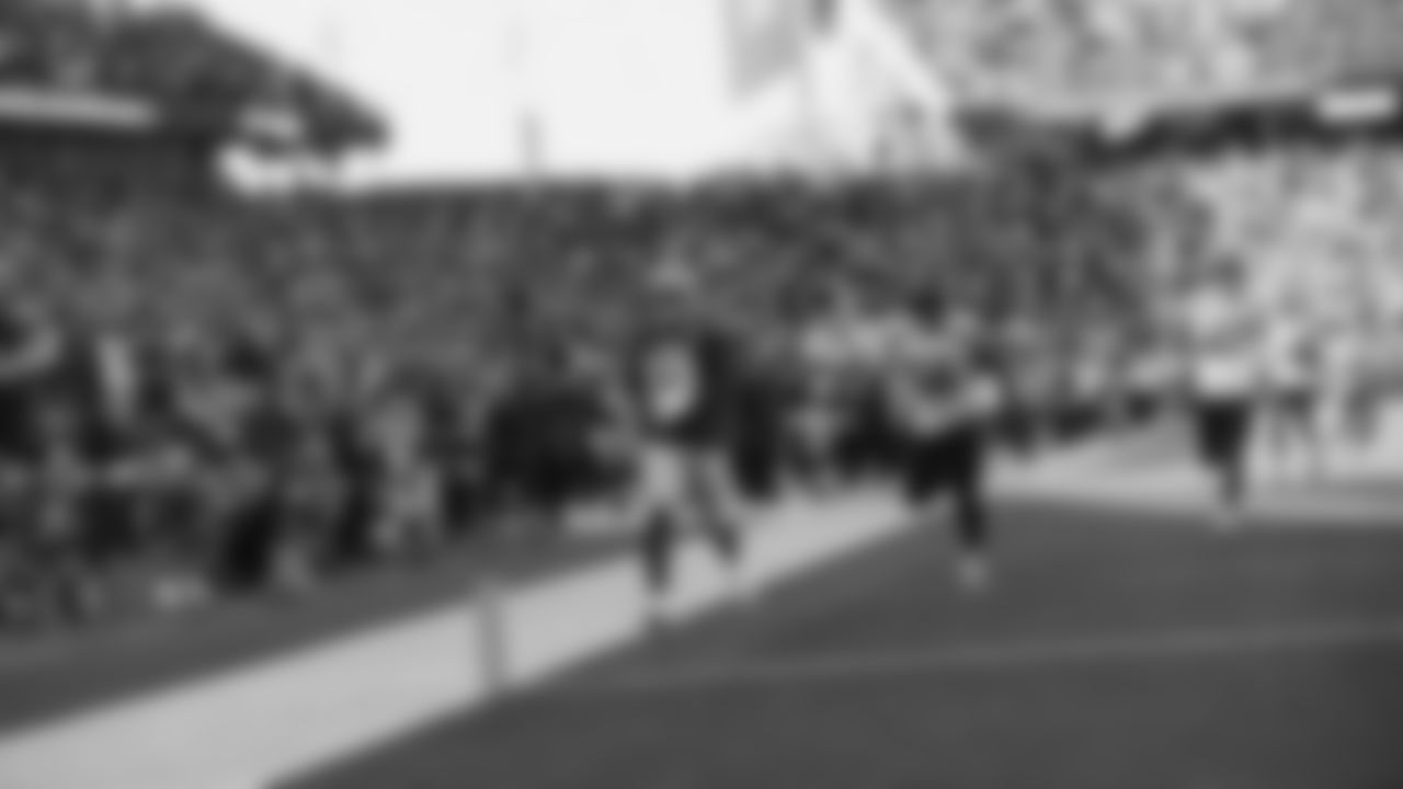 WR Deebo Samuel