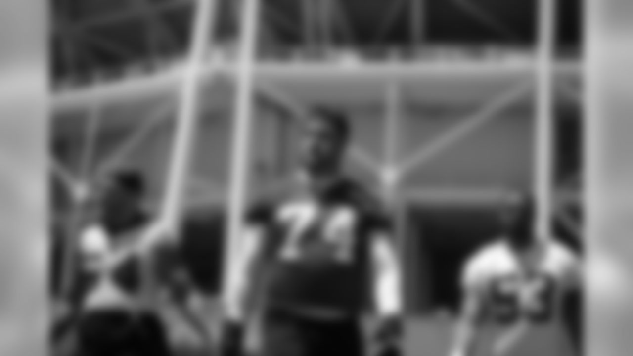 T Joe Staley