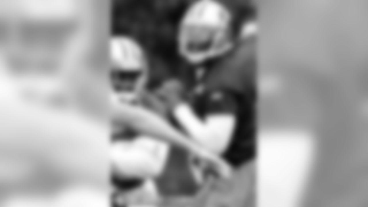 QB Troy Smith