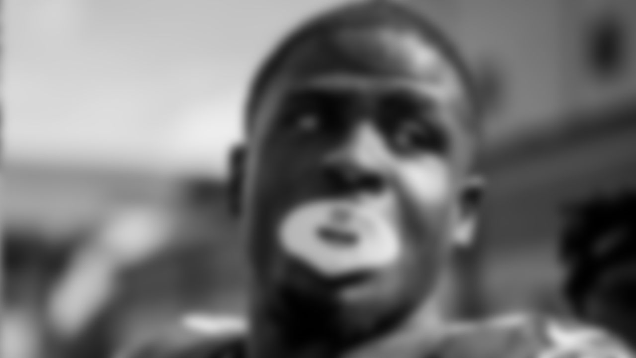 DL Willie Henry Jr.