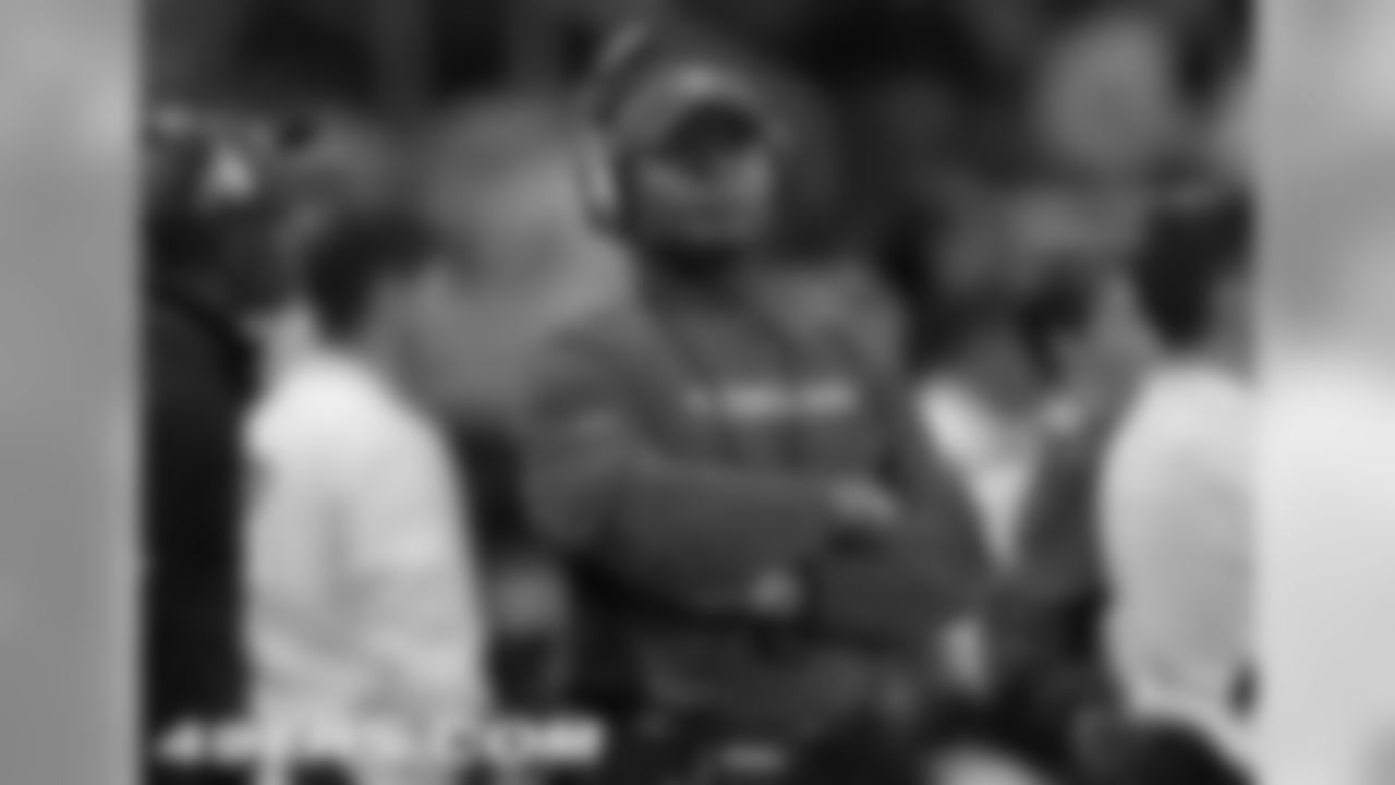 Head coach Mike Singletary