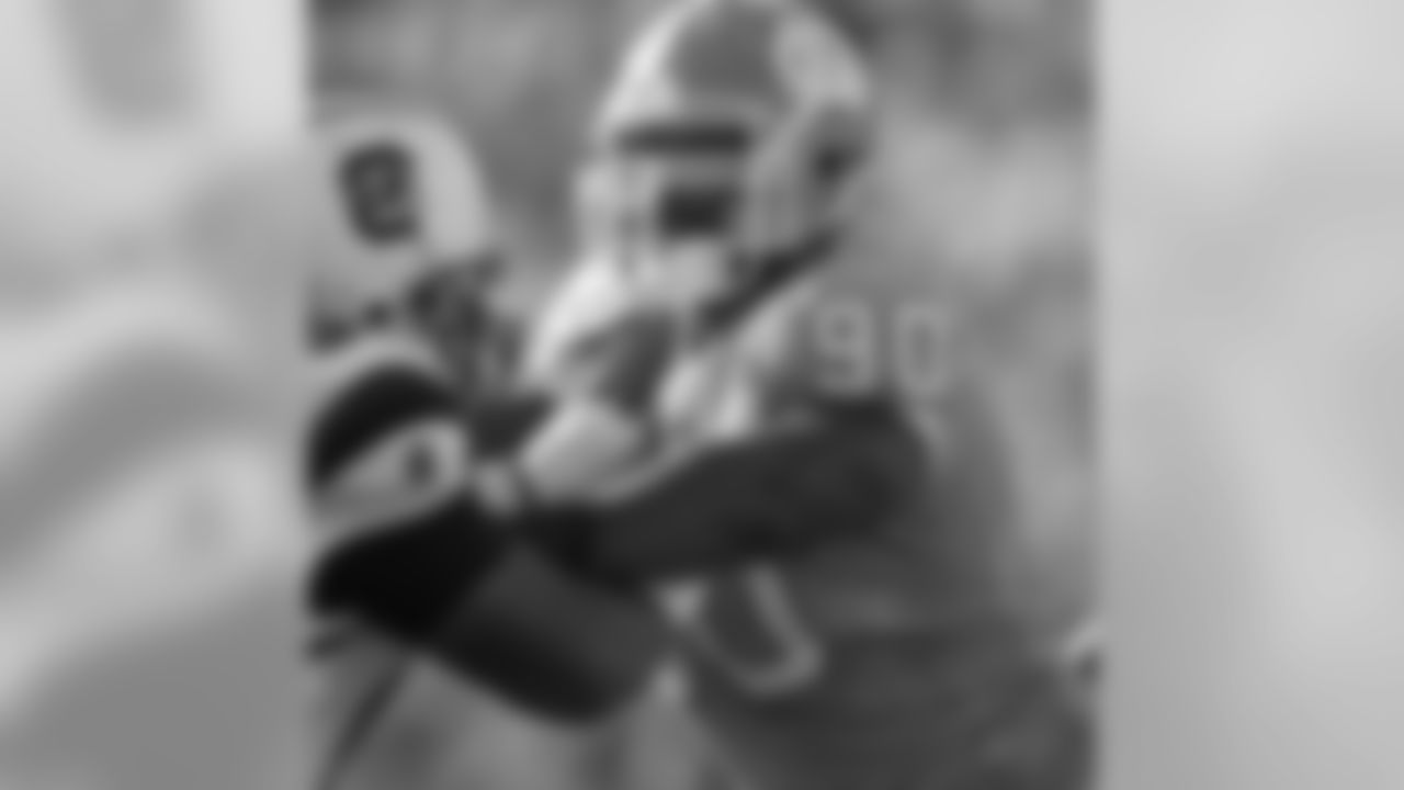 DT Kentwan Balmer in action at North Carolina
