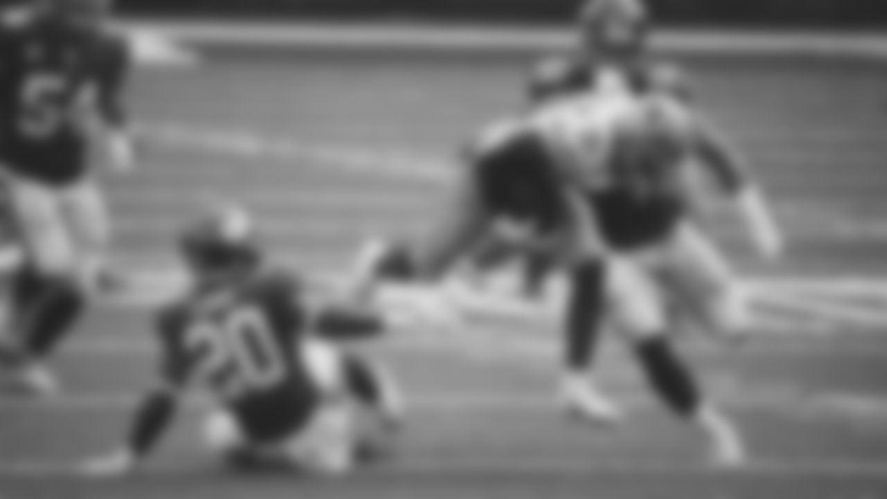 RB Jeff Wilson Jr.