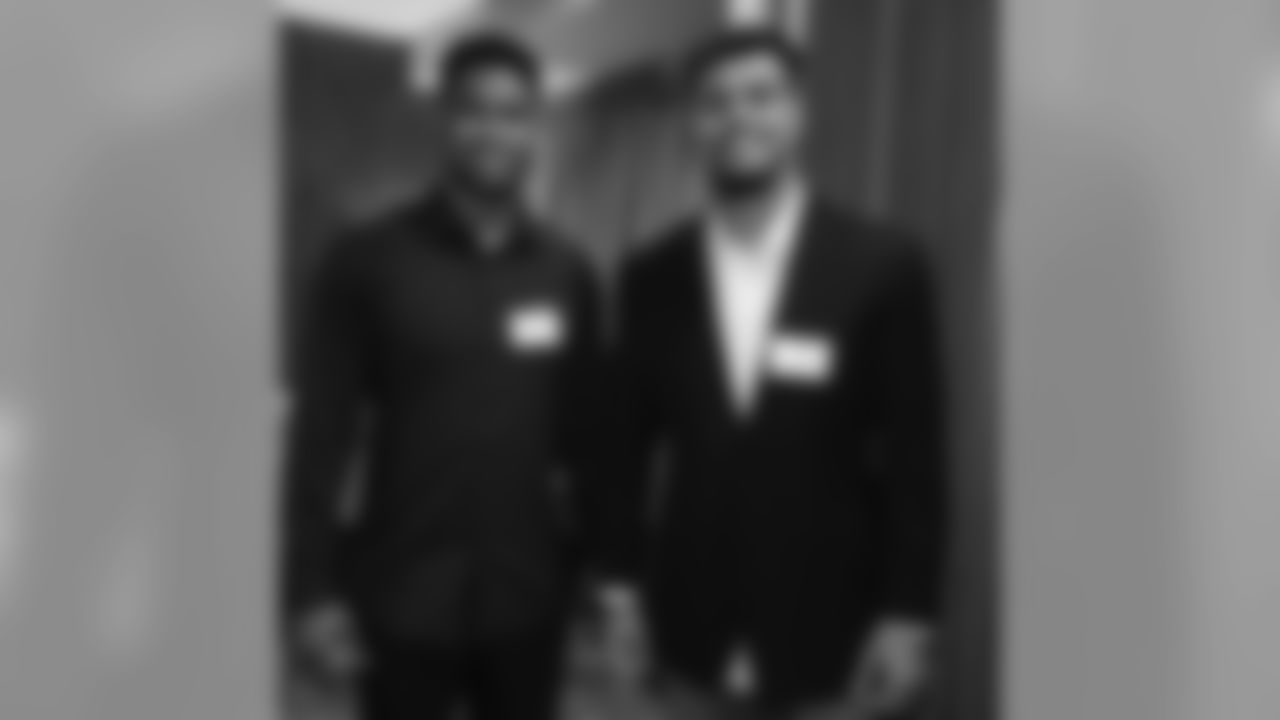 DeForest Buckner and Arik Armstead attend a National Signing Day banquet in Portland, Ore.Follow @d_buck99 on Instagram.