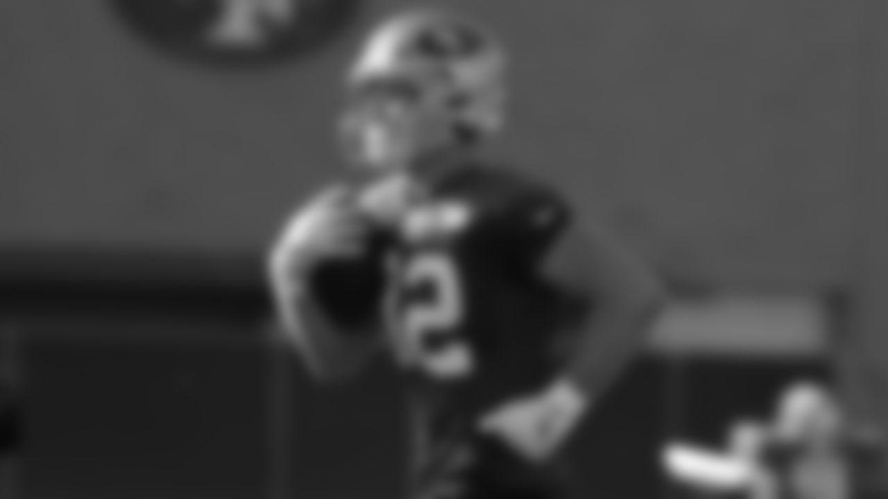 TE Ross Dwelley