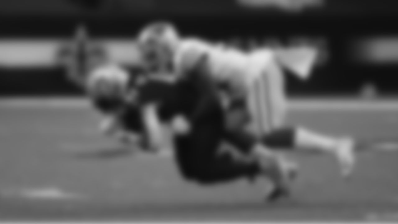 LB Dre Greenlaw