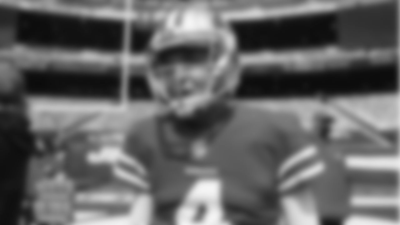 QB Nick Mullens