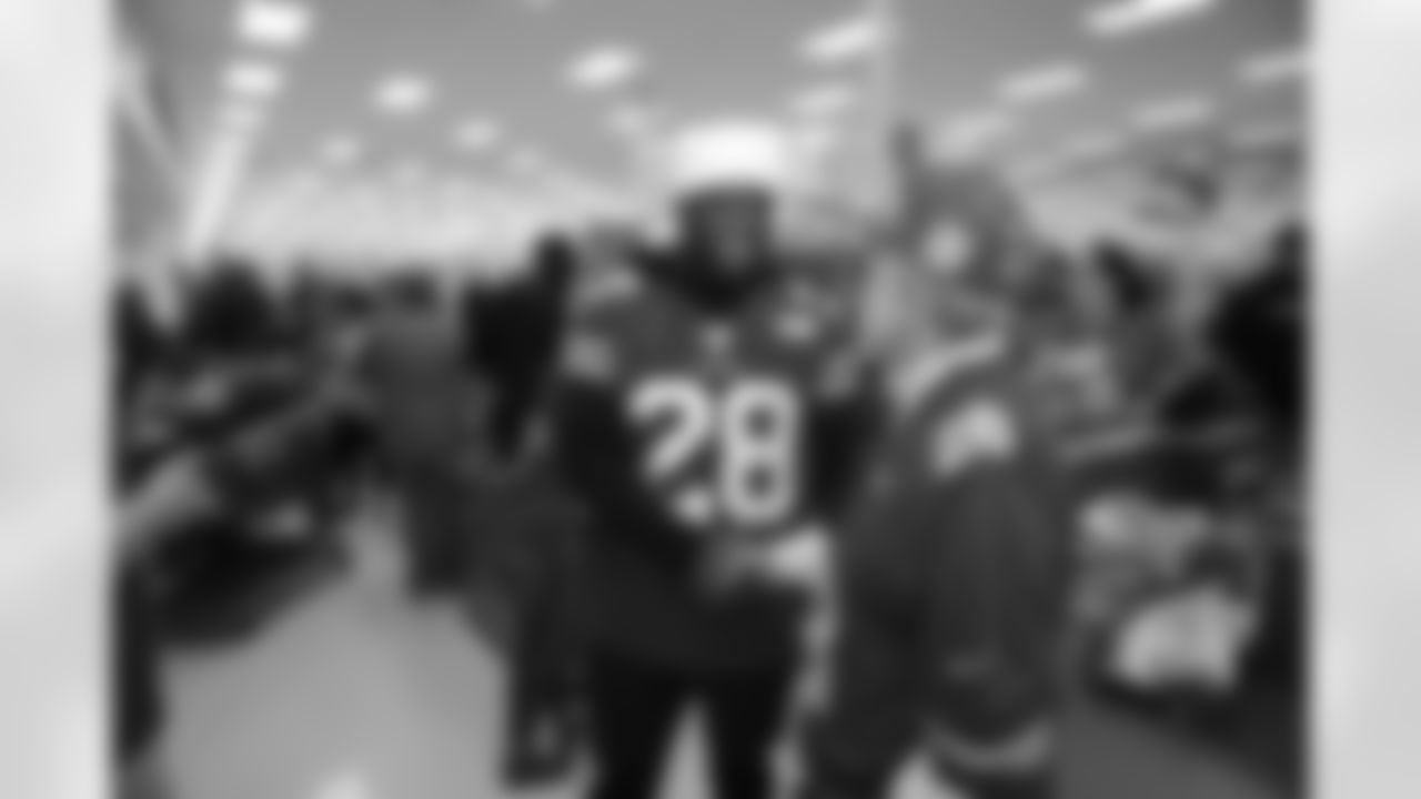 RB Carlos Hyde