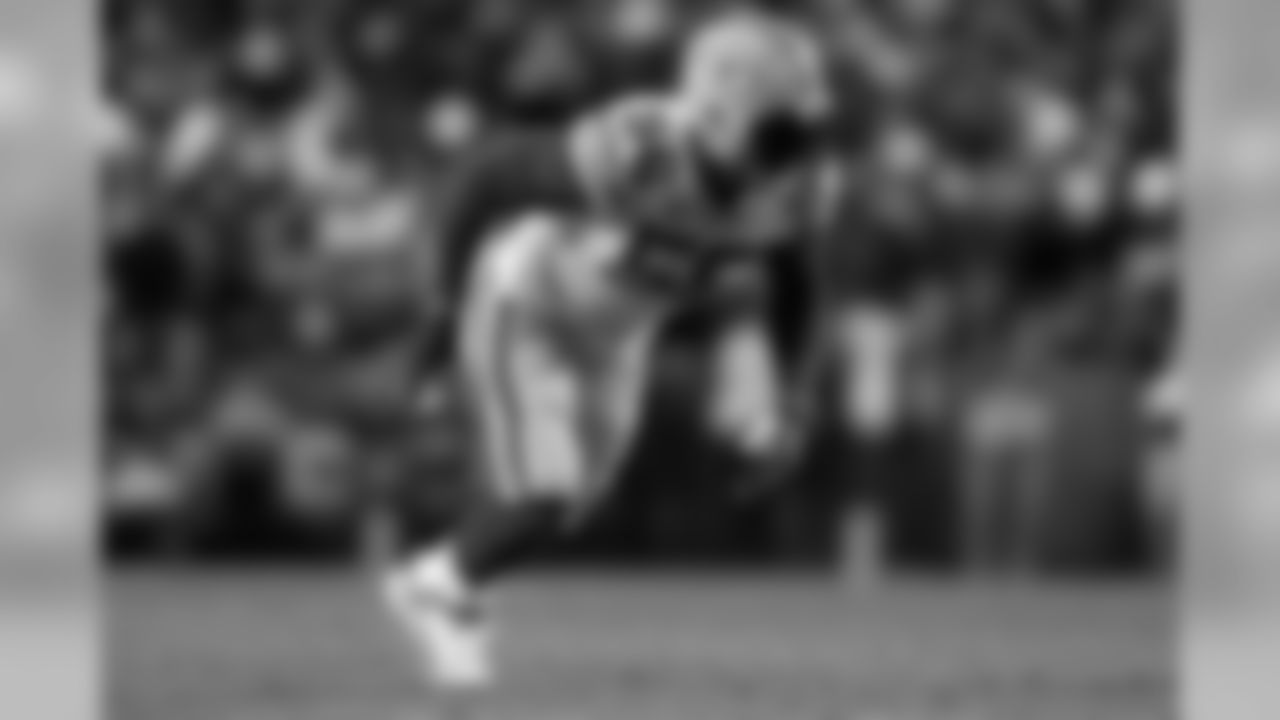 LOLB 56 Julius Peppers