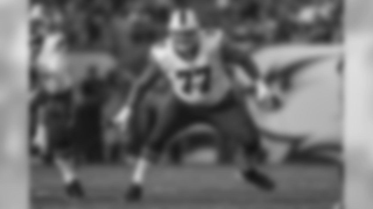LT 77 Cordy Glenn