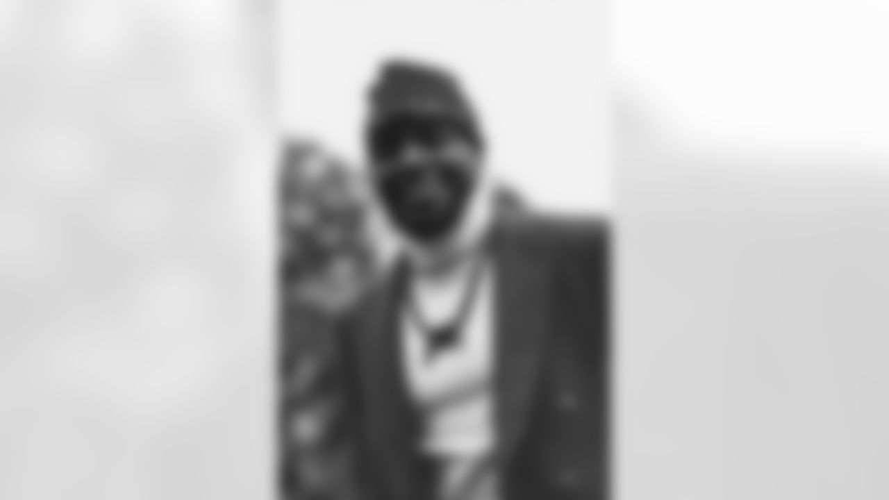 WR Mohamed Sanu Sr.