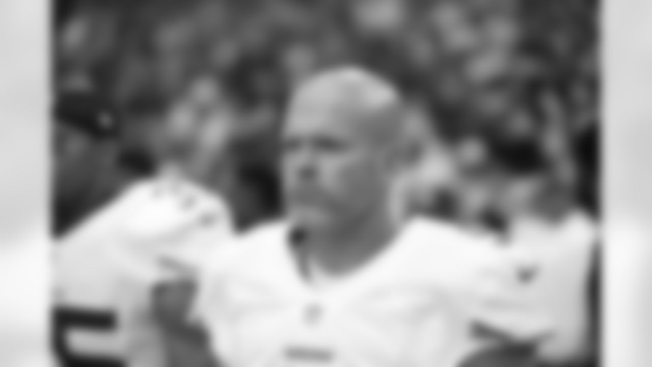 K - Phil Dawson