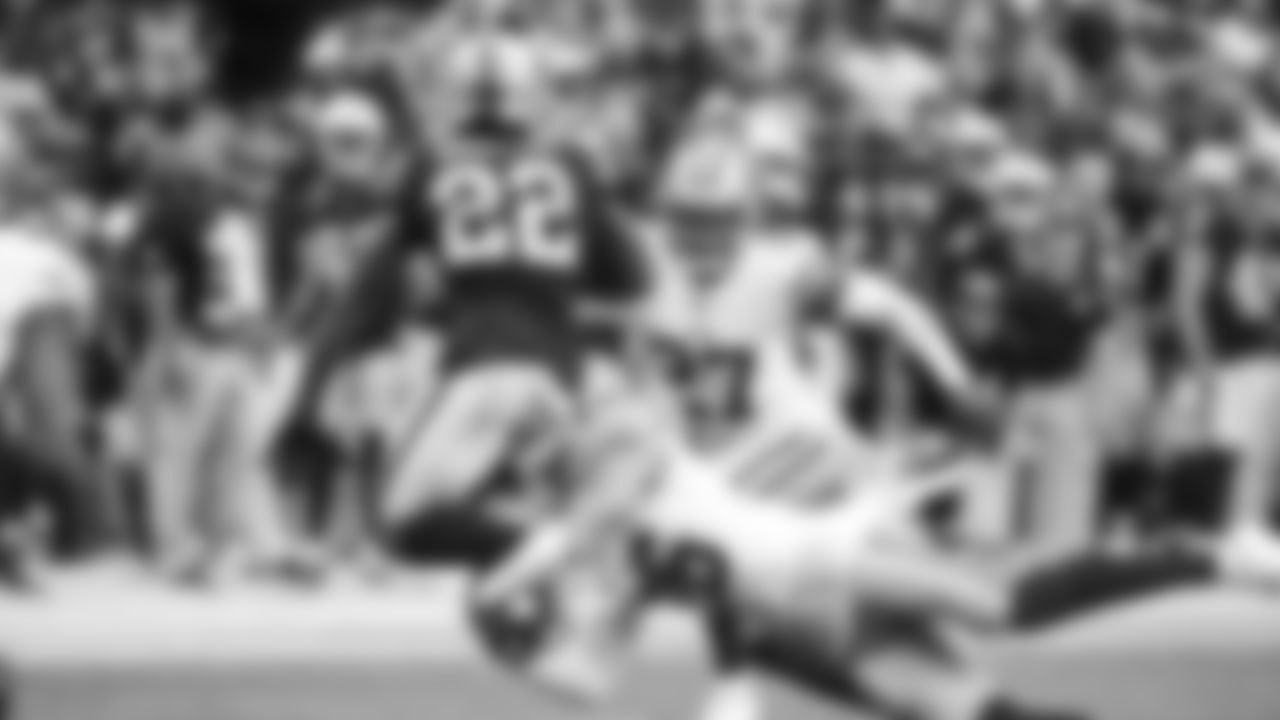 CB Isaiah Oliver