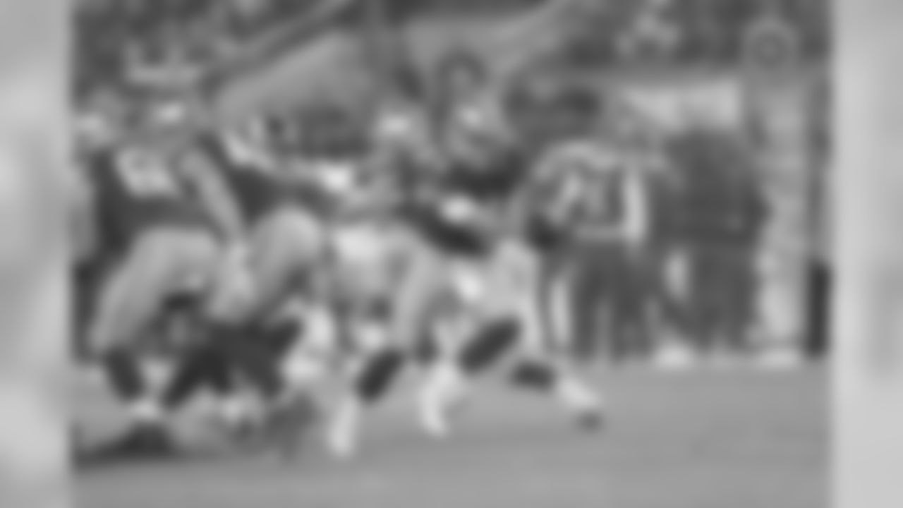 QB Nick Mullens