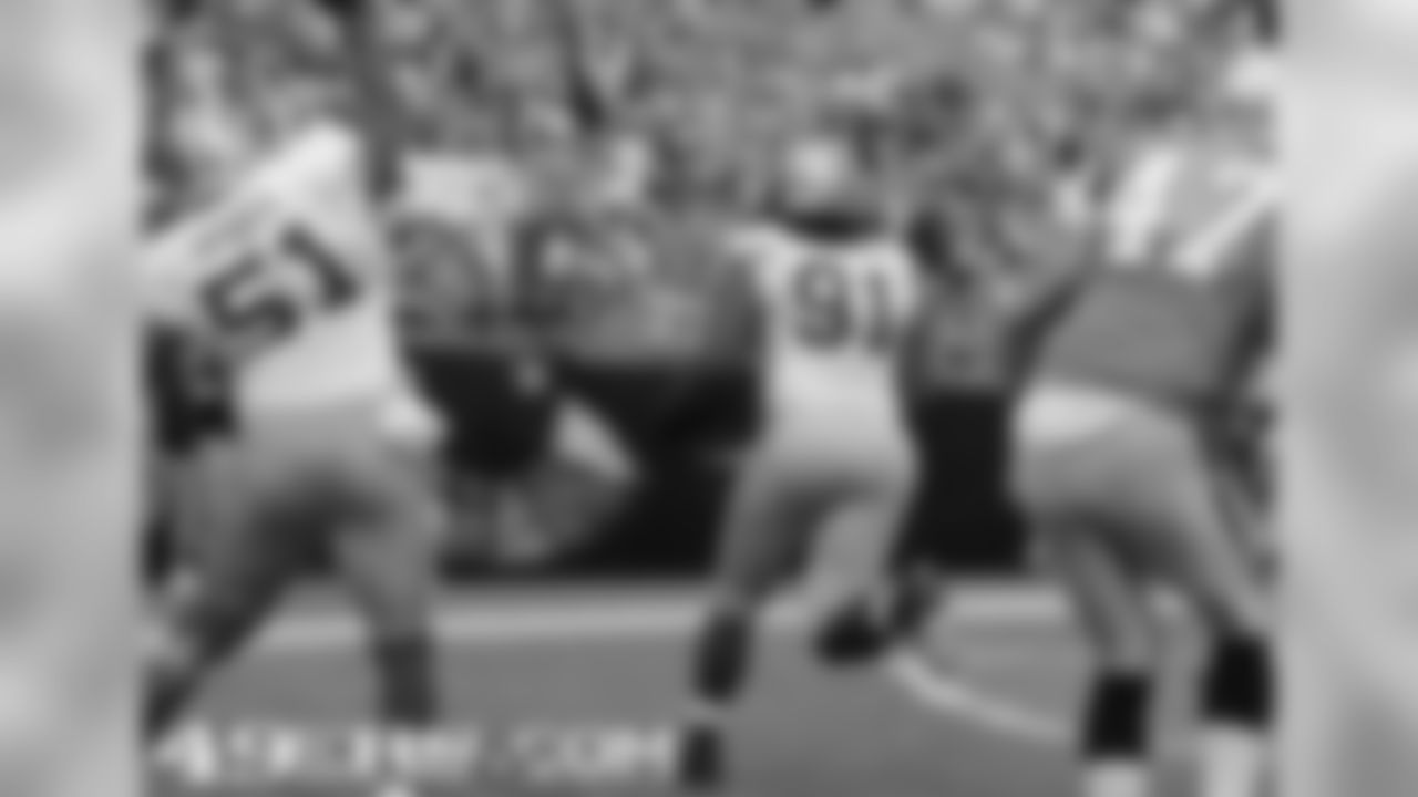 DT Ray McDonald scores his second-career TD
