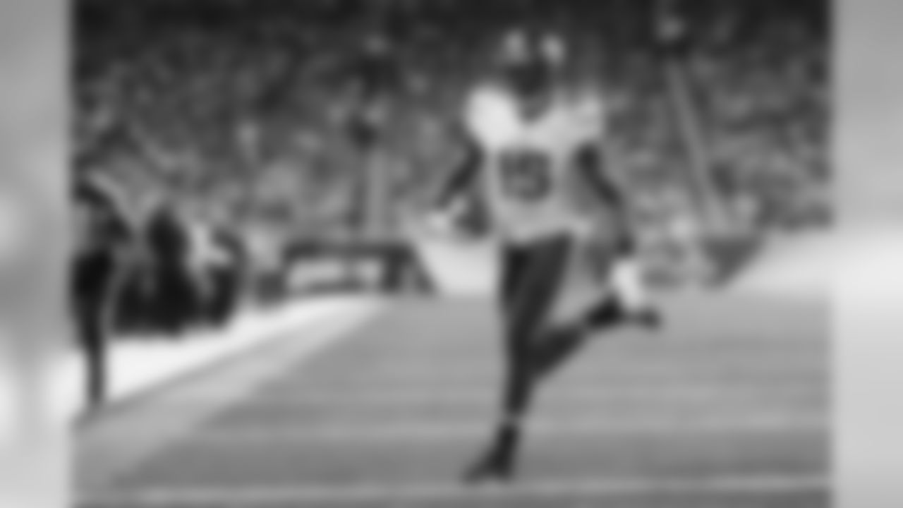 Greg Jennings -- WR