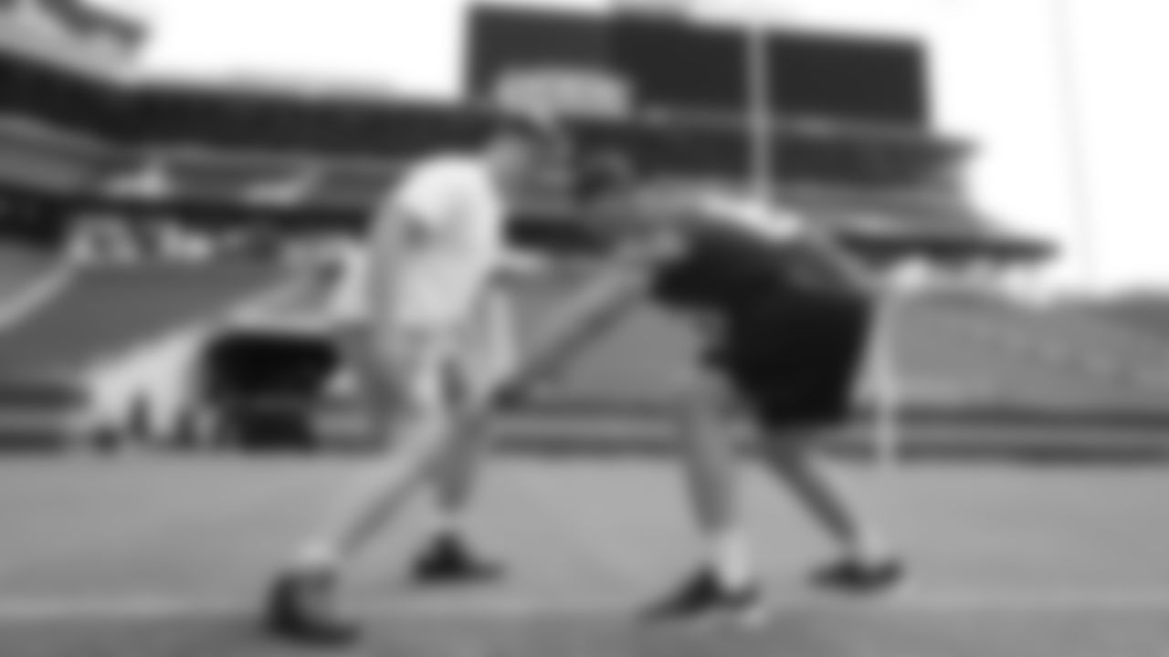 T Mike McGlinchey