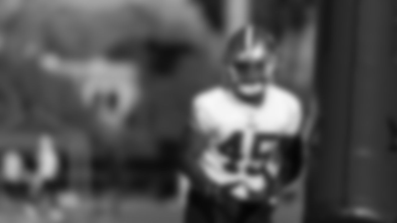 LB Demetrius Flannigan-Fowles