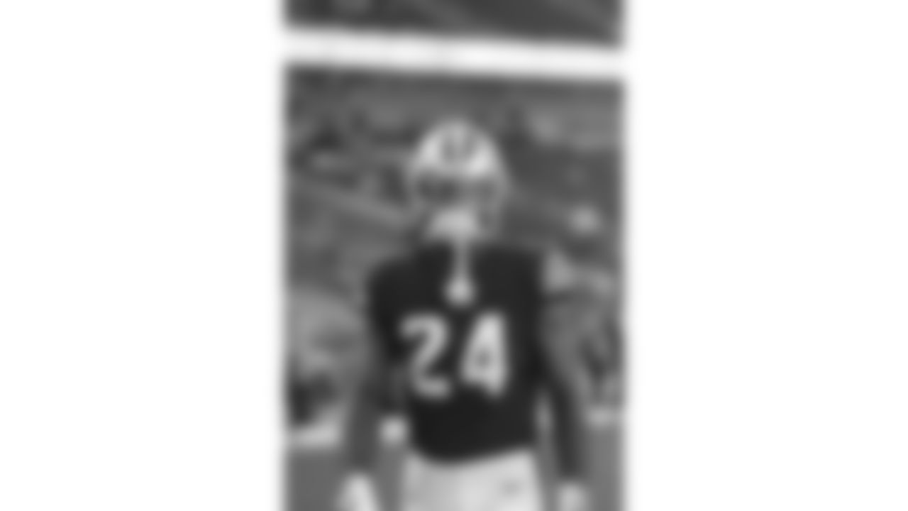 RB Jordan Mason