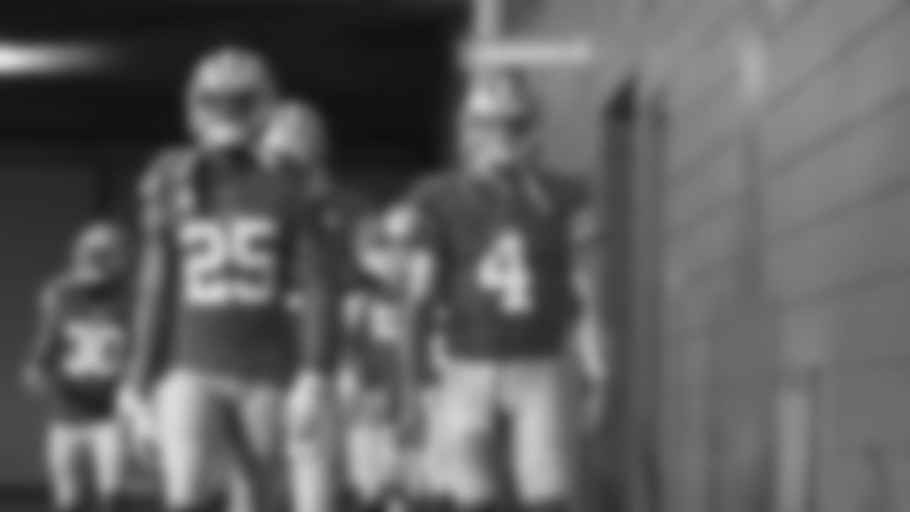 CB Richard Sherman, QB Nick Mullens