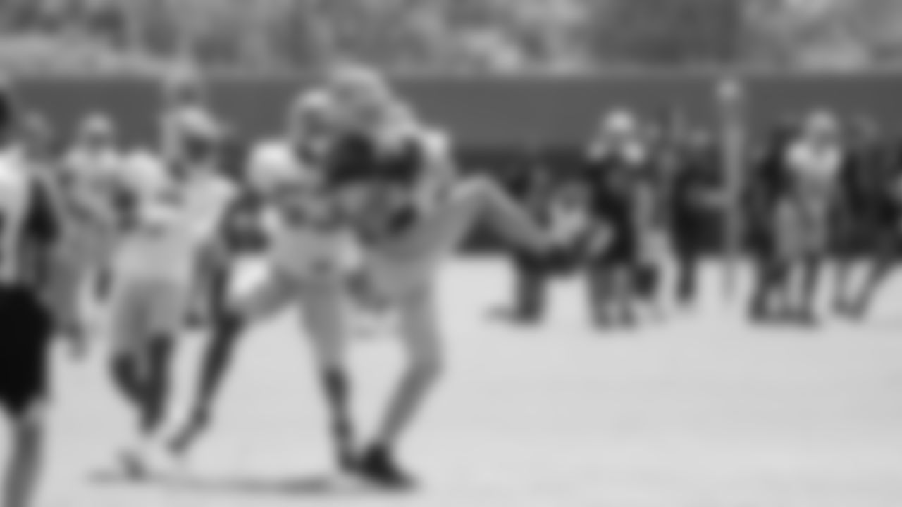 LB Jonas Griffith, TE George Kittle