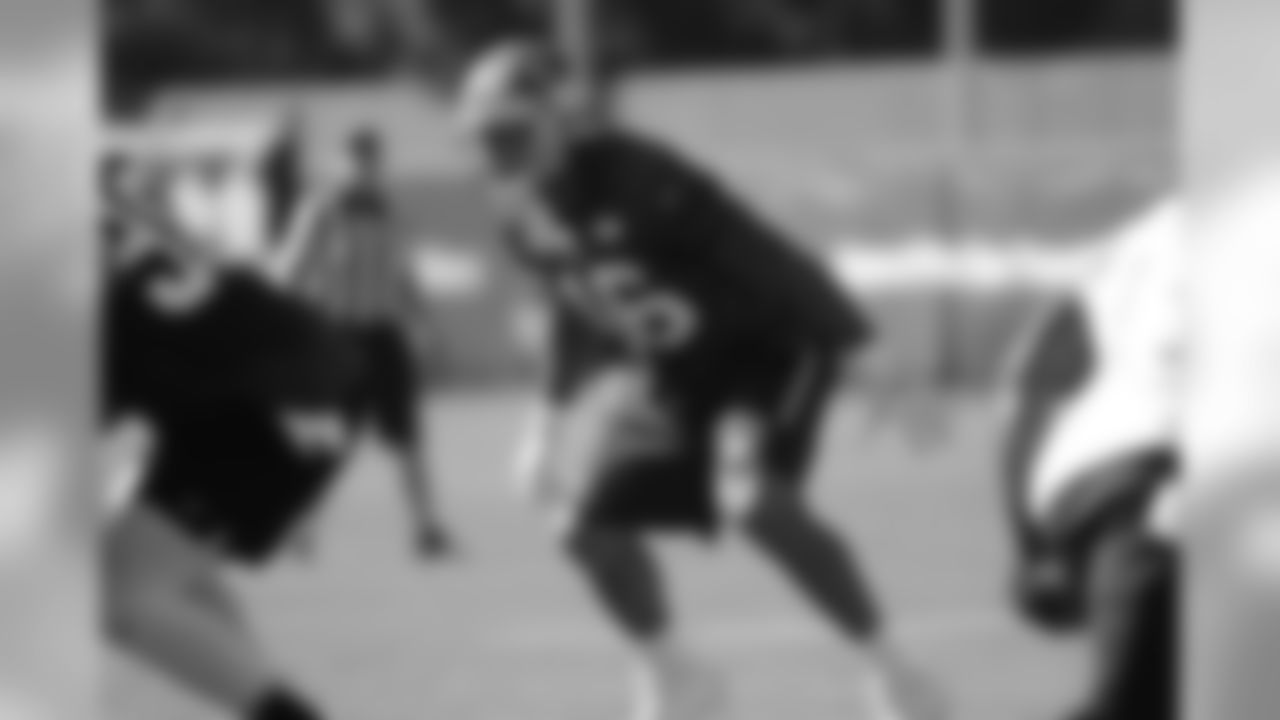 LB Mark Nzeocha
