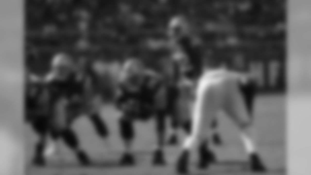T Joe Staley