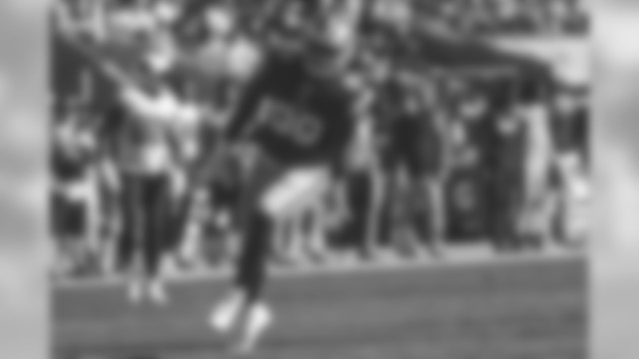 DL DeForest Buckner