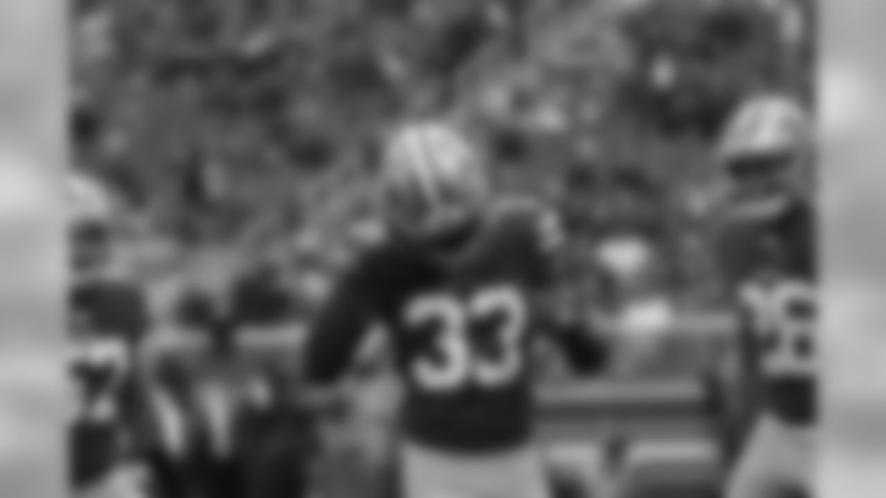 DB Tarvarius Moore