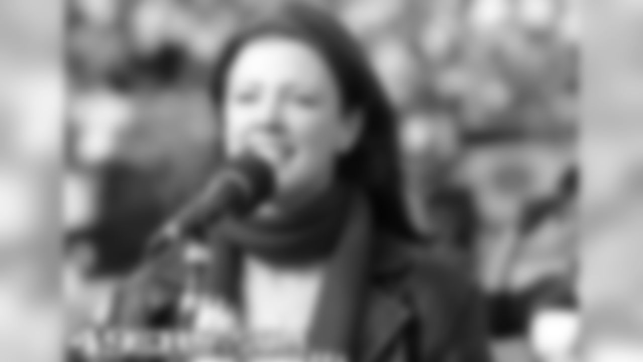 National Anthem Singer – Melissa O'Keefe