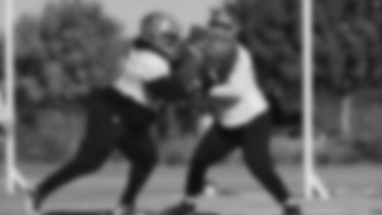 OL Laken Tomlinson