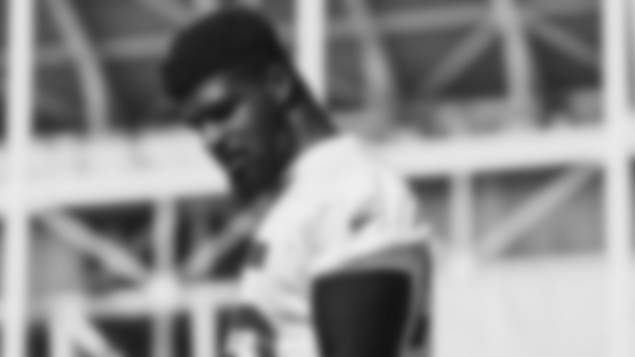 DL Dee Ford